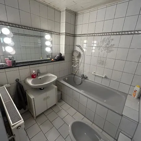 Parkplatz, Einzelbetten, 2 X 55 Zoll Tvs, Balkon, Glasfaser Wi-fi 1000 Mbit, Homeoffice *