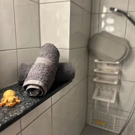 Parkplatz, Einzelbetten, 2 X 55 Zoll Tvs, Balkon, Glasfaser Wi-fi 1000 Mbit, Homeoffice Apartamento *